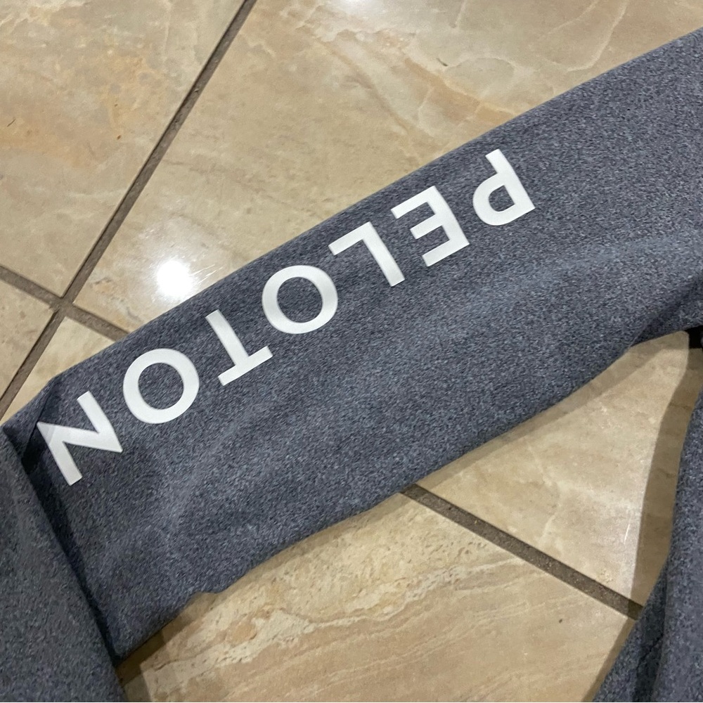 Peloton DreamBlend Pullover Hoodie Heather Gray Women’s Size Small - Picture 2 of 5